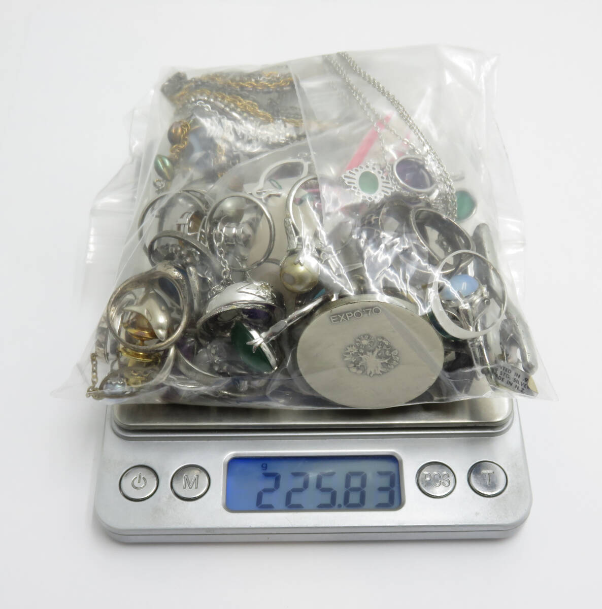 ★1円スタート★SILVERアクセサリーおまとめ 約225g ネックレス/リング/留め具/カフス/メダル/指輪 SILVER SV 925 シルバー アクセサリーの画像8