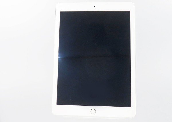◇ジャンク【Apple アップル】iPad Pro 9.7インチ Wi-Fi 256GB MLN02J/A タブレット シルバー_画像2