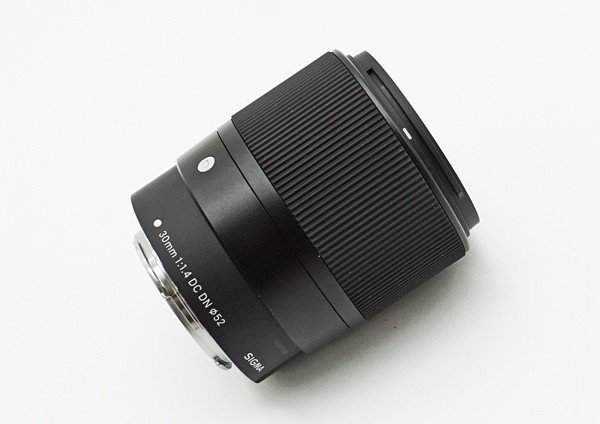 ◇美品【SIGMA シグマ】30mm F1.4 DC DN Contemporary キヤノンM用 一眼カメラ用レンズ_画像5