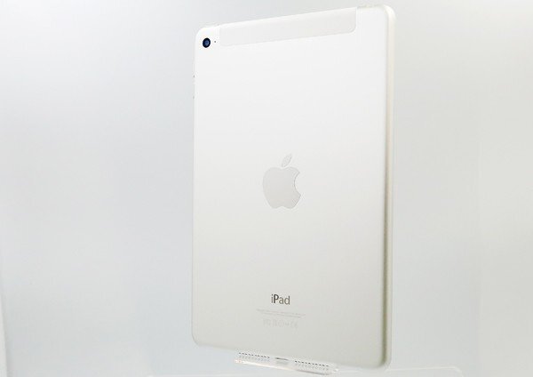 ◇【au/Apple】iPad mini 4 Wi-Fi+Cellular 64GB SIMロック解除済 MK732J/A タブレット シルバー_画像1