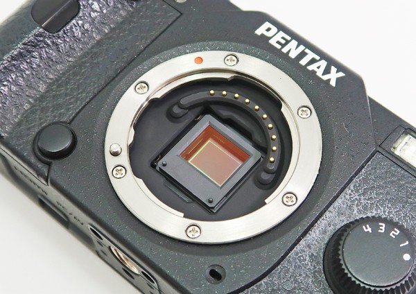 ◇【ペンタックス】PENTAX Q7 ズームレンズキット ミラーレス一眼カメラ ブラック_画像4