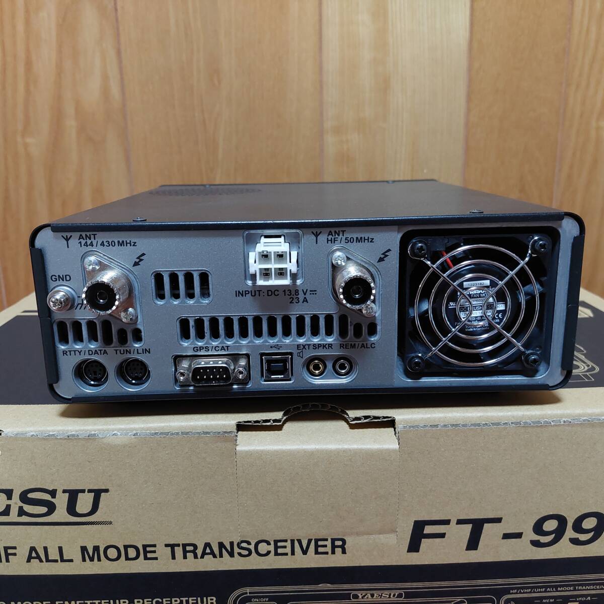 FT-991A 100W機 昨年９月新品購入 使用極少 美品（検索）移動運用 FT8 オールモード Ｅスポ SSB サイドバンド QRP CB ラジオ_画像5