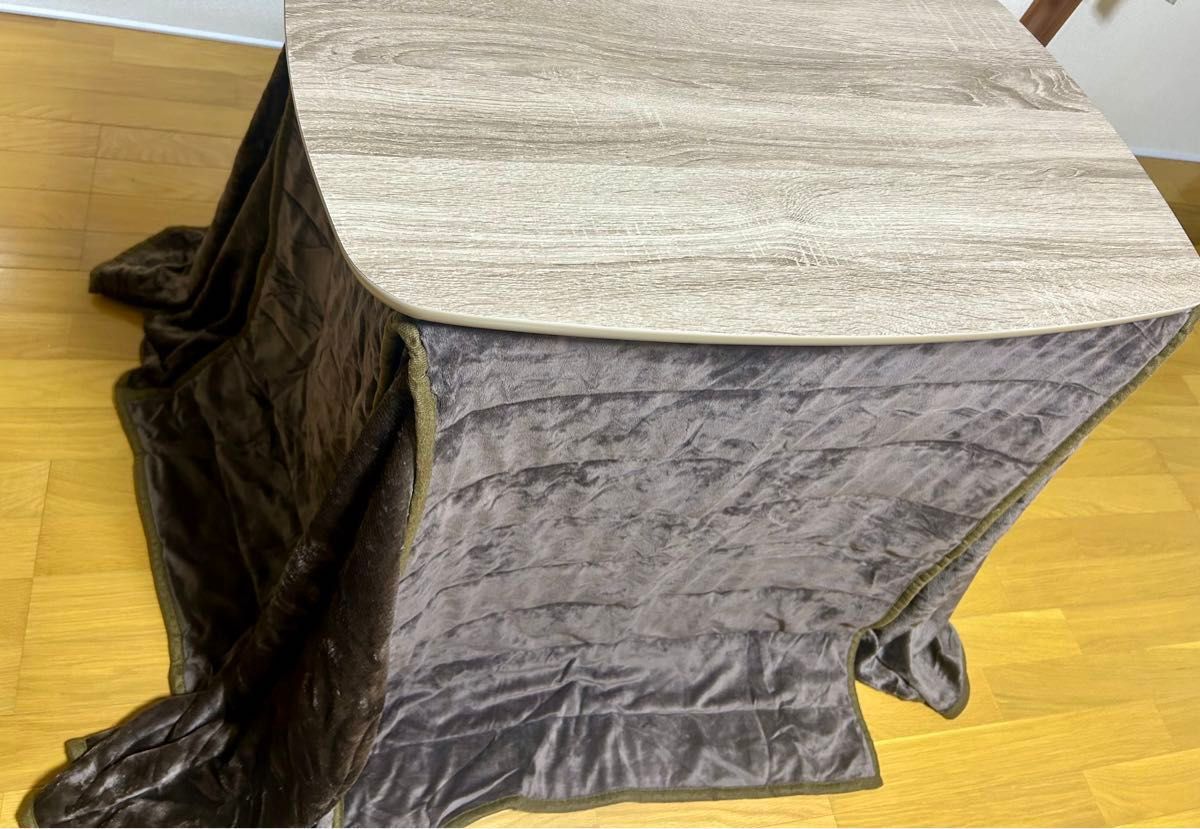 カインズ デスクこたつ・こたつ布団2点セット 美品|Yahoo カインズ デスクこたつ・こたつ布団2点セット 美品|Yahoo