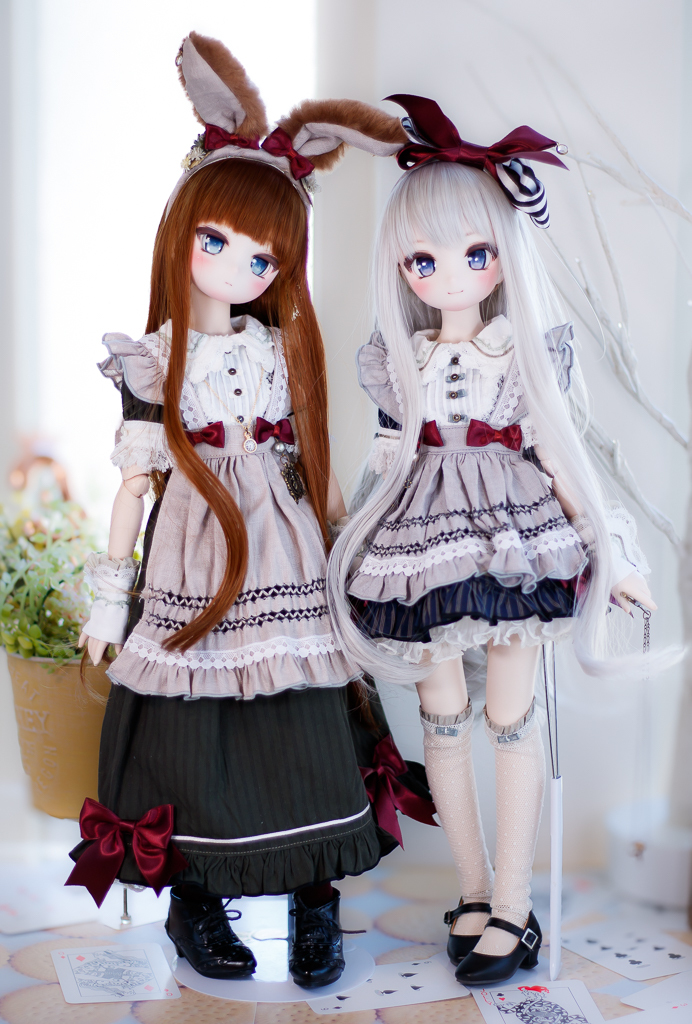 DDH-28(SW /セミホワイト)カスタムヘッド＋お洋服＋おまけアイ／アリス　やや難あり [picott.]_左のこも出品中です