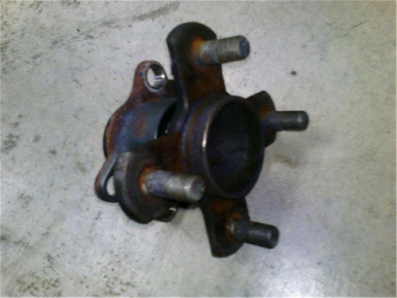  Daihatsu original Move { LA100S } left rear knuckle hub P31600-24002383