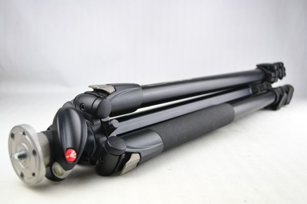 ★実用美品★Manfrotto マンフロット 055XPROB 三脚★♯13585_画像1