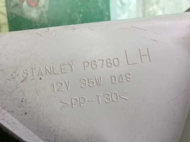 破損有　レクサス　LS460　前期　純正　OP　オプション　フォグ　ランプ　左右　STANLEY P6780 野田_画像10