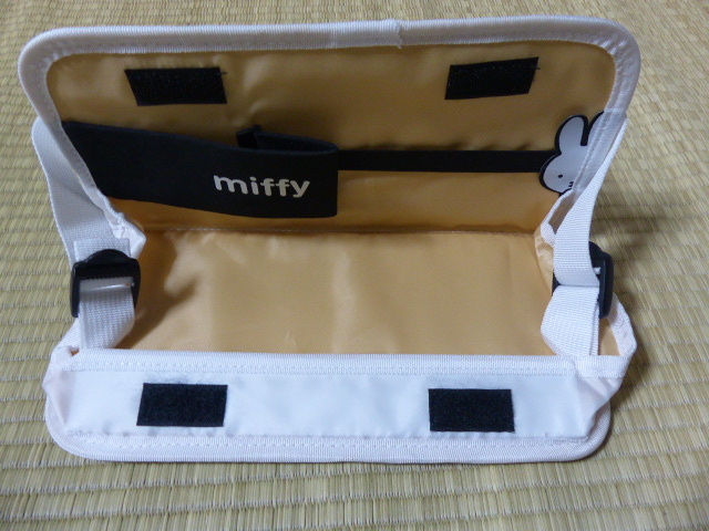 miffy ミッフィー リアトレイ2 カー用品 カーテーブル ドリンクホルダー 折り畳み　車内　トレイ 収納　LIC-MF0111　_画像3