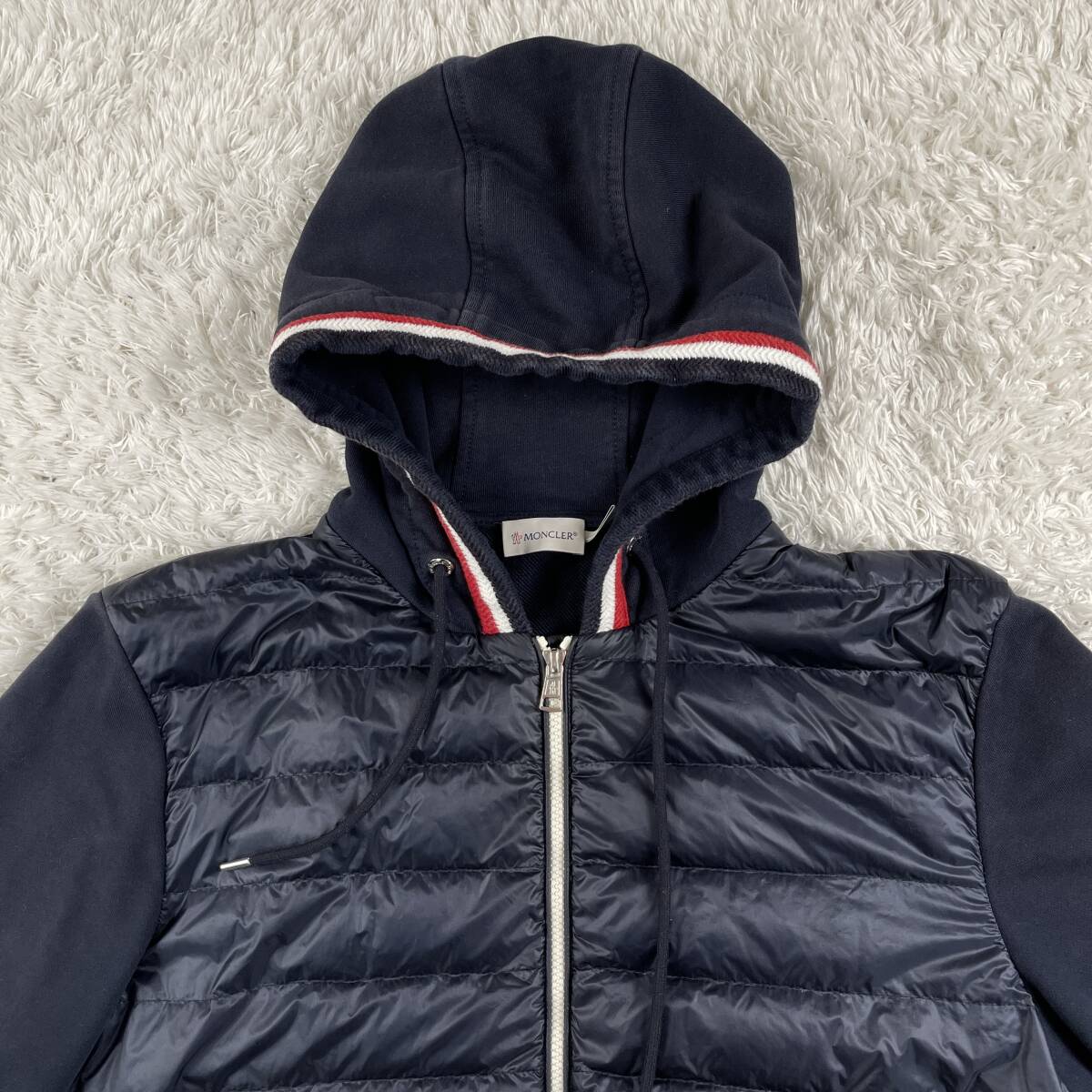 稀少XXLサイズ! モンクレール ダウンジャケット ニット切り替え ネイビー MONCLER ロゴワッペン マグリアカーディガン トリコロールの画像3