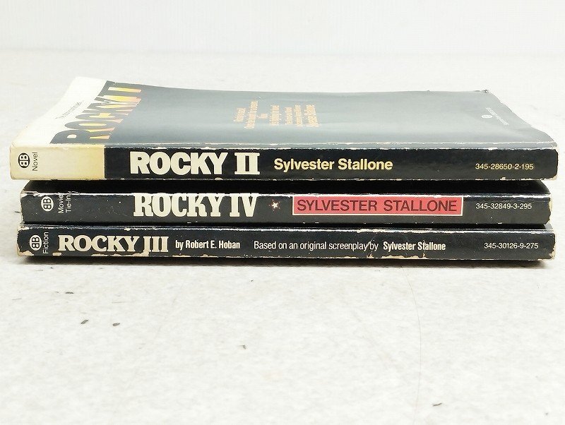 洋書 小説 文庫本 ROCKY II・III・IV Robert E.Hoban ロッキー2・3・4 3冊セットの画像3