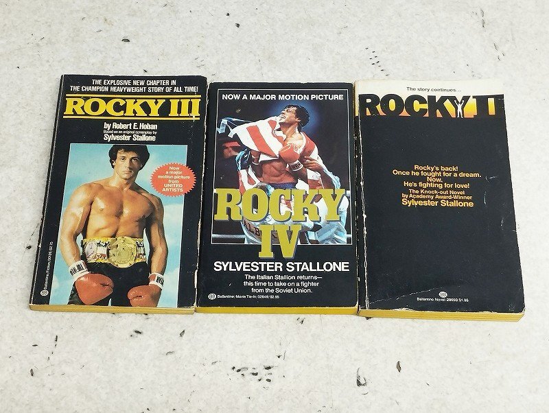 洋書 小説 文庫本 ROCKY II・III・IV Robert E.Hoban ロッキー2・3・4 3冊セットの画像1