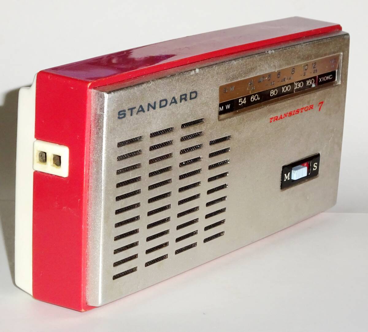 STANDARD 7石2バンド・トランジスタラジオ SR-G700 （整備品）_画像2