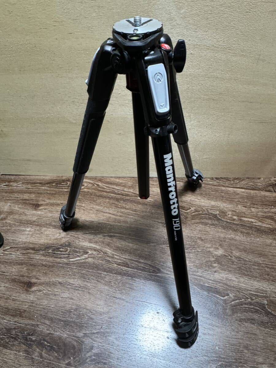 Manfrotto マンフロットMT190XPRO3 アルミ製カメラ三脚_画像1