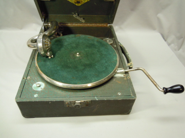  old gramophone junk 