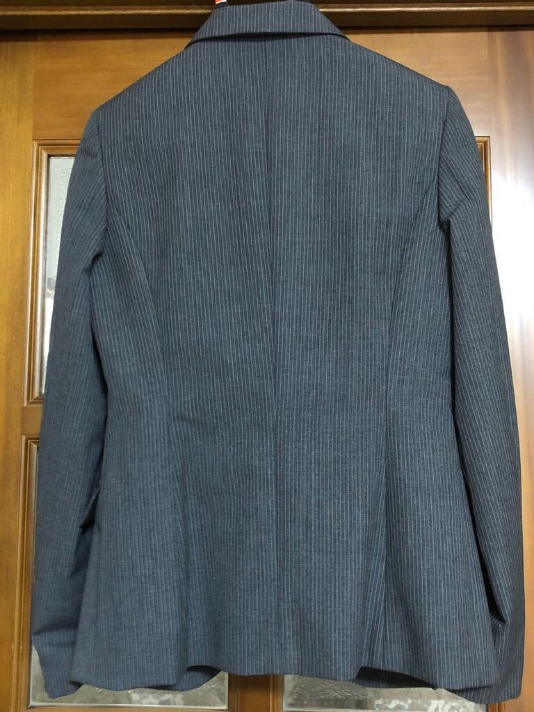 【used】スーツ（ジャケット/スカート）グレー系 季節的に長く着られます。_ジャケット裏面