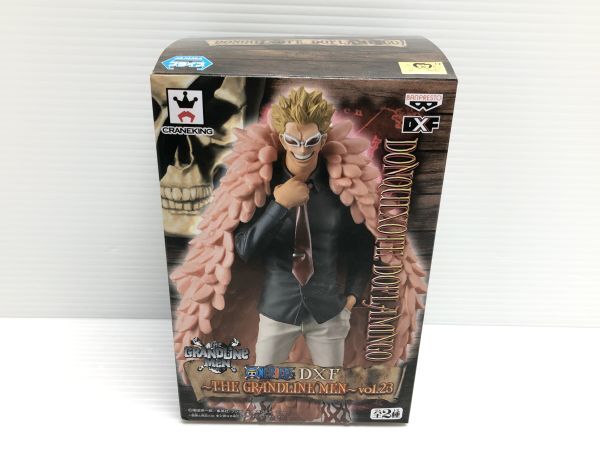 N66-240328-52 ワンピース ONEPIECE DXF ドンキホーテ・ドフラミンゴ フィギュア 【中古品】_画像1