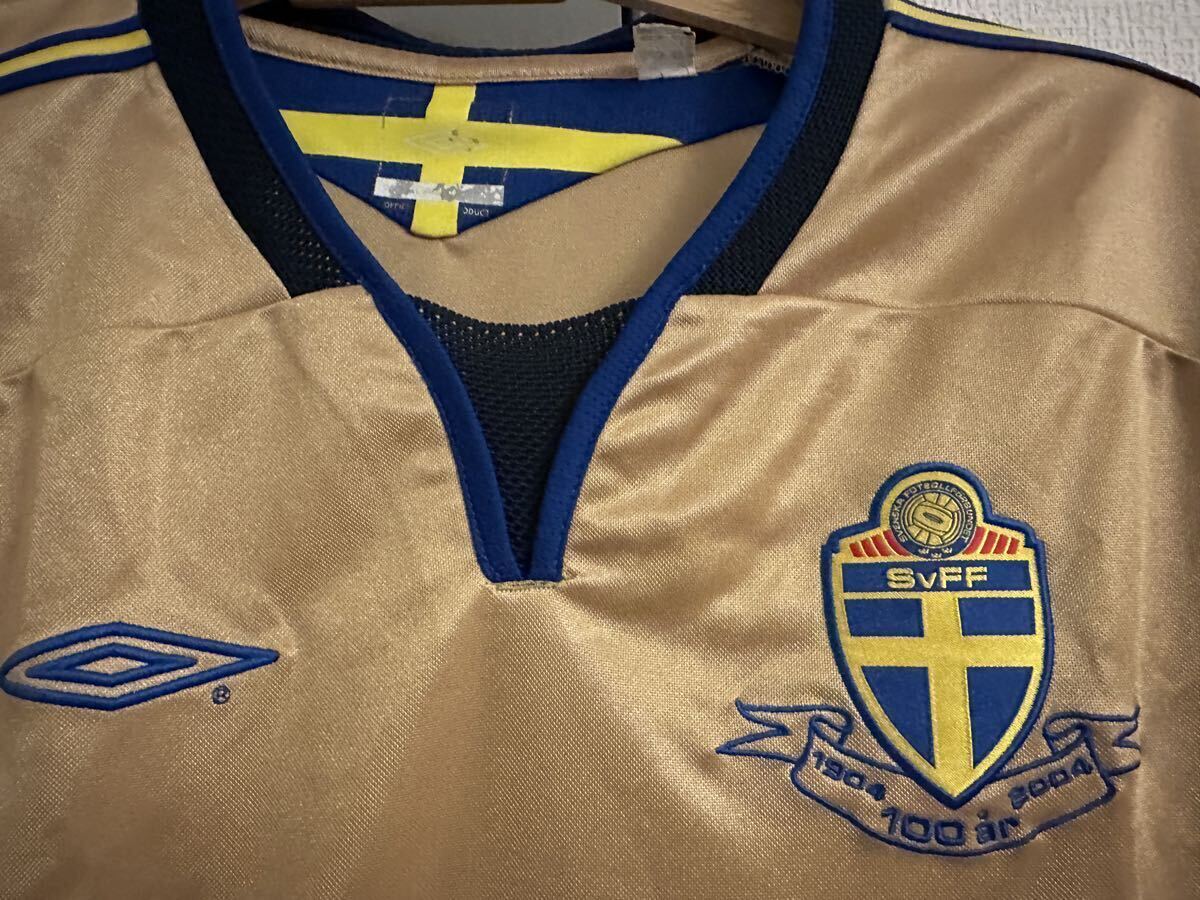 【美品】スウェーデン代表　100周年記念　ユニフォーム　サッカー　ゴールド_画像2