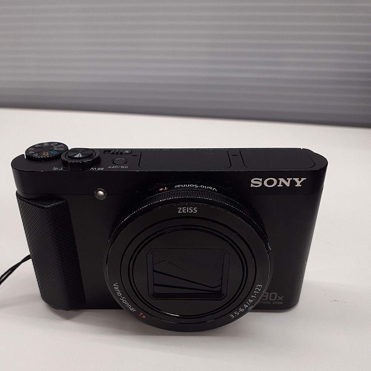 SONY ソニー Cyber-shot コンパクトデジタルカメラ 光学30倍ズーム DSC-HX90V バッテリー充電切れ動作未確認ジャンク品　み_画像2