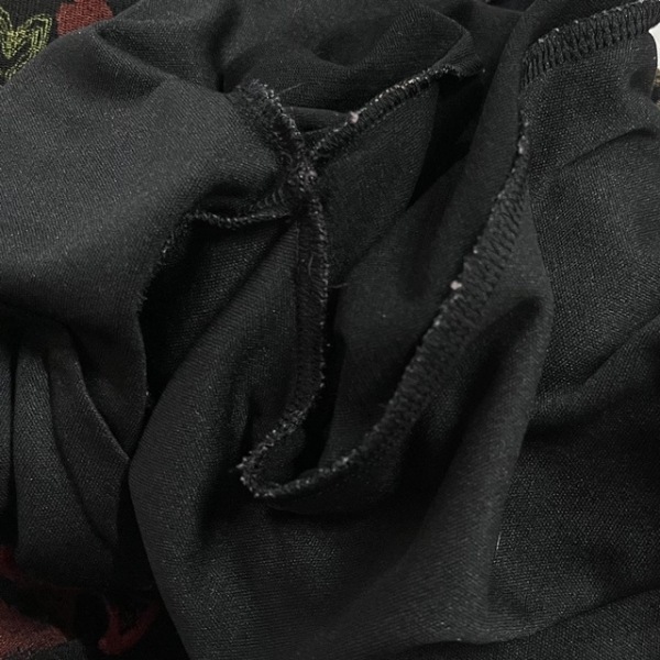 ヴィヴィアンタム VIVIENNE TAM サイズO - 黒×ボルドー×マルチ レディース 七分袖/ひざ丈/花柄 美品 ワンピースの画像8