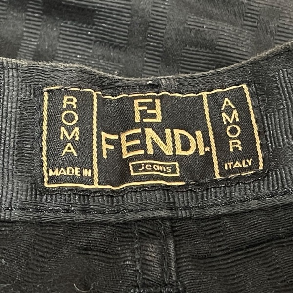 フェンディ FENDI jeans ハーフパンツ サイズI 41 - 黒 レディース ズッカ柄 ボトムス_画像3