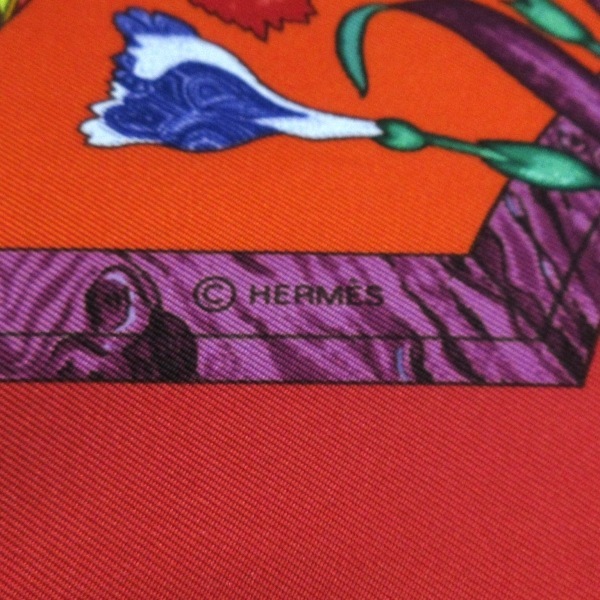 エルメス HERMES カレ90 レッド×ゴールド×マルチ PiERRES d'ORiENT et d'OGCiDENT/花柄/鳥柄 美品 スカーフ_画像2