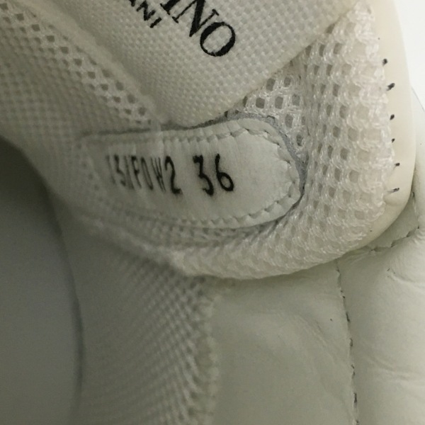 バレンチノガラバーニ VALENTINOGARAVANI スニーカー 36 - レザー 白 レディース スタッズ/ウェッジソール 美品 靴の画像6