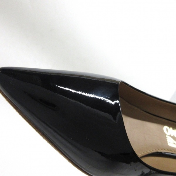 サルバトーレフェラガモ SalvatoreFerragamo パンプス 7 1/2 C 0539110 SUSI エナメル（レザー）/パテント 黒 レディース 美品 靴_画像6