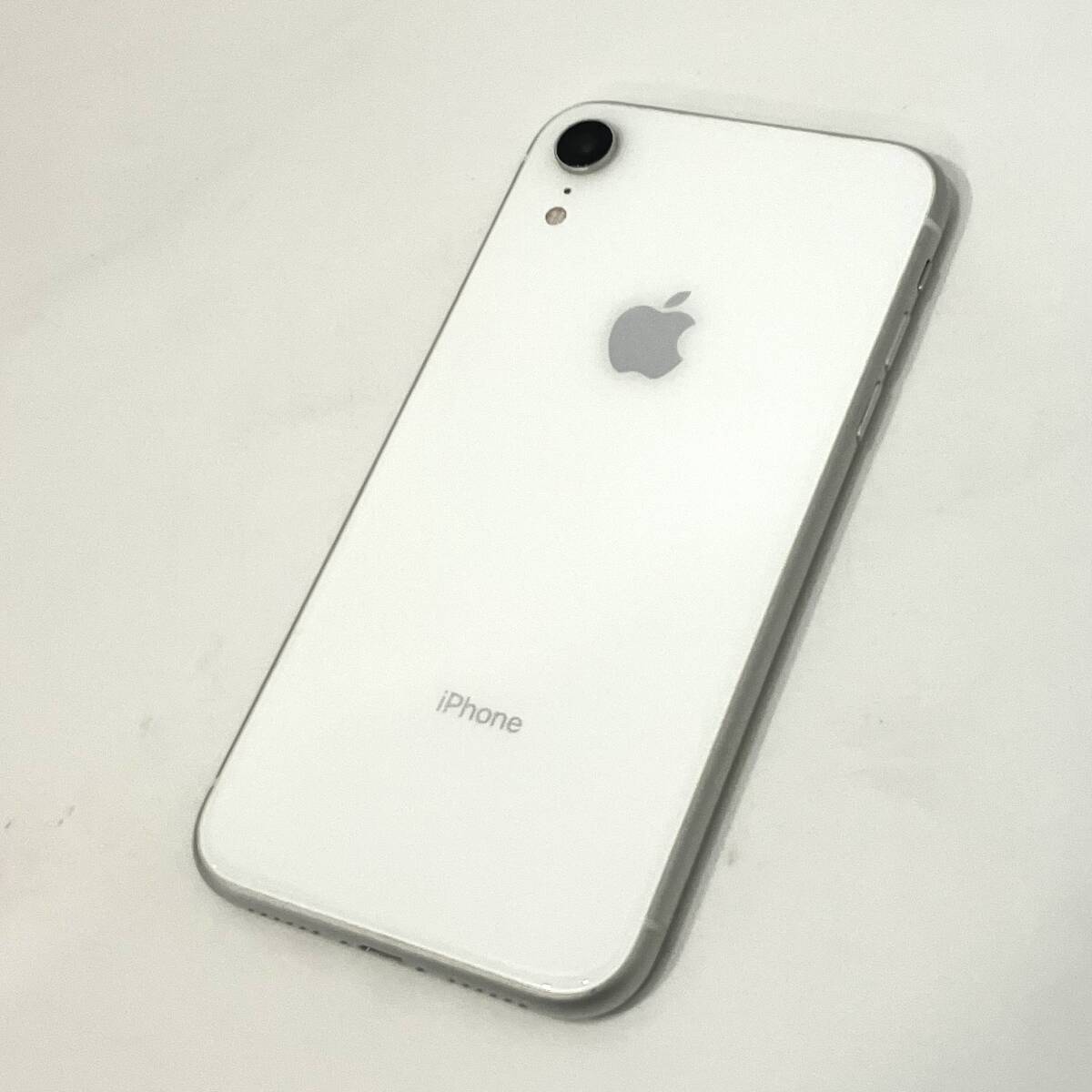 【中古 訳あり】SIMフリー iPhone XR 128GB ホワイト 利用制限〇 MT02J/A docomo版の画像2