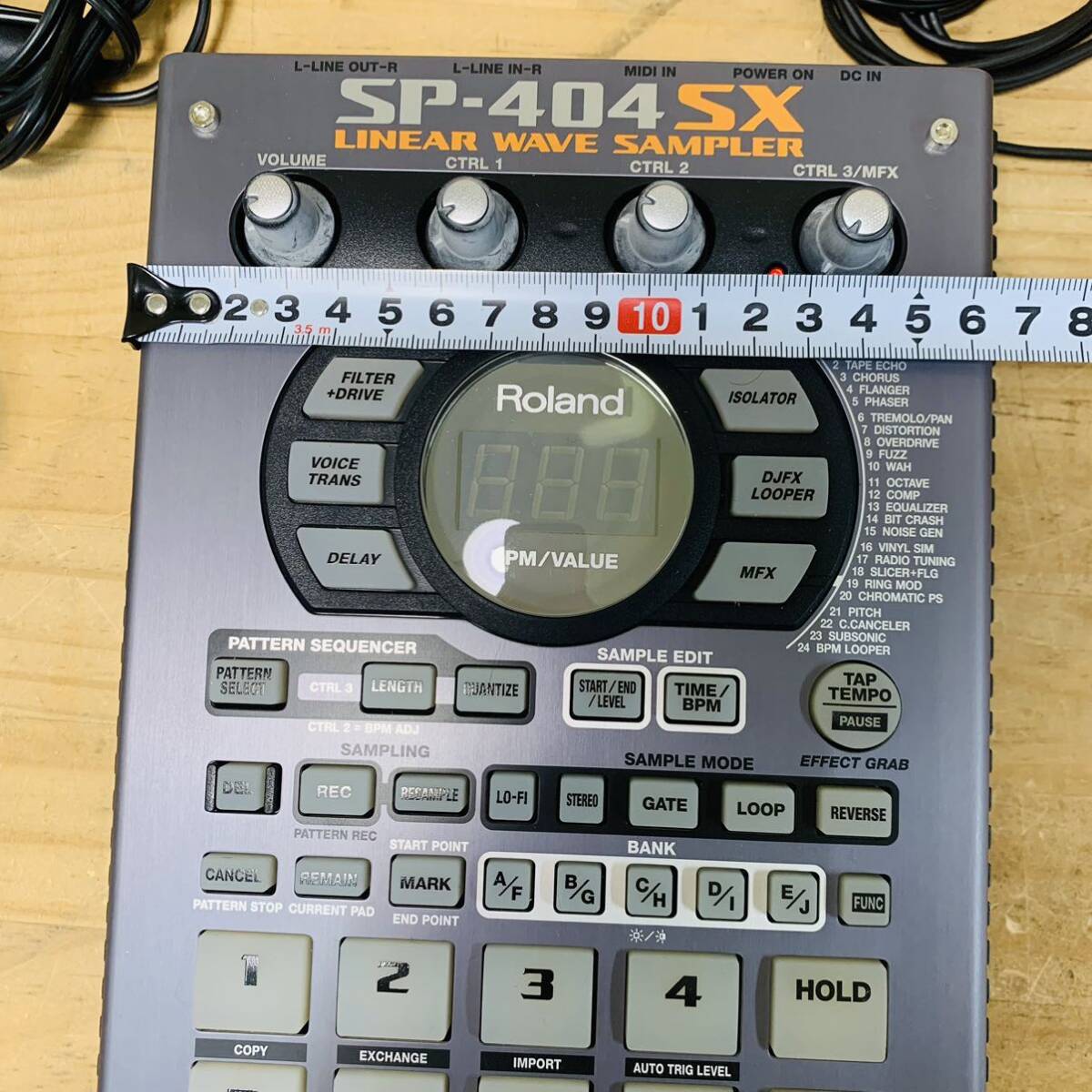 AH37086-800 動作OK Roland SP-404SX LINEAR WAVE SAMPLER コンパクトサンプラー 器材_画像8