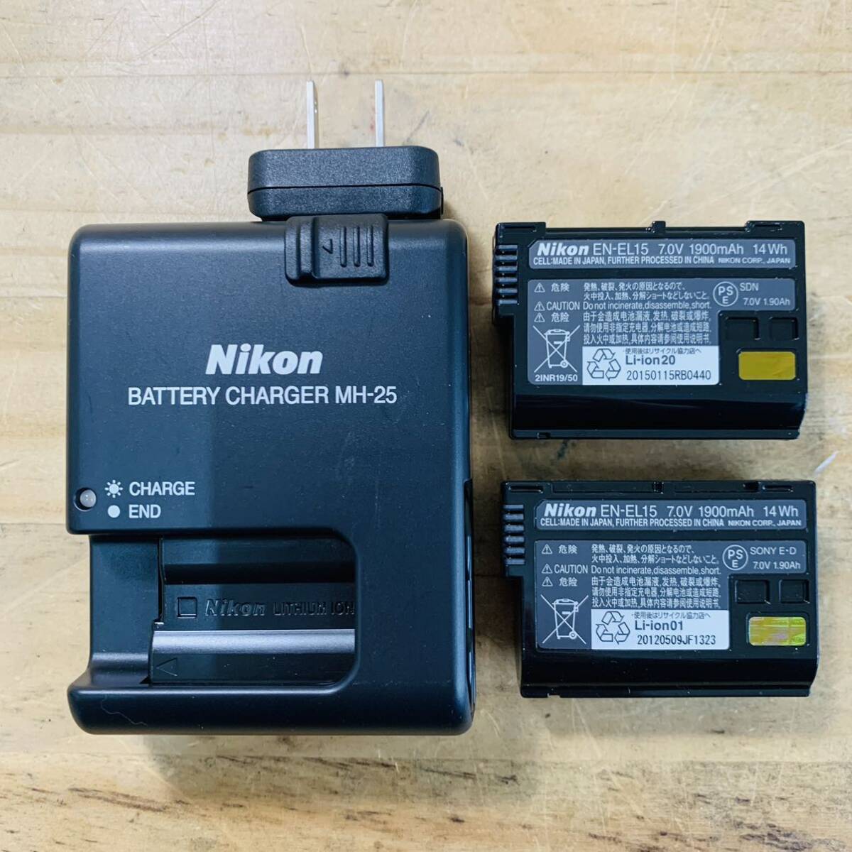 1T37227-50 Nikon ニコン MH-25 EN-EL15 充電器 バッテリーチャージャーの画像1