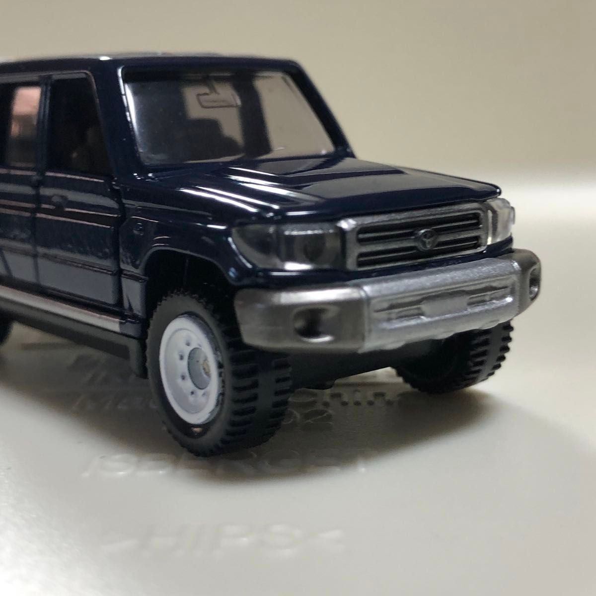 トミカ　Toyota LAND CRUISER 70　ランドクルーザー 70 ホイールカスタム