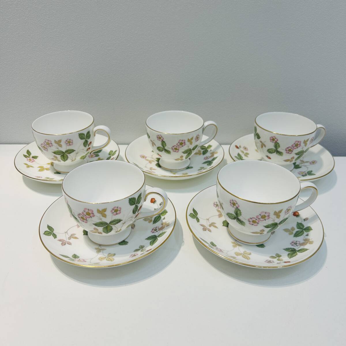 【WEDGWOOD/ウェッジウッド】WILDSTRAWBERRY/ワイルドストロベリー カップ&ソーサー 7客おまとめ★44672_画像2