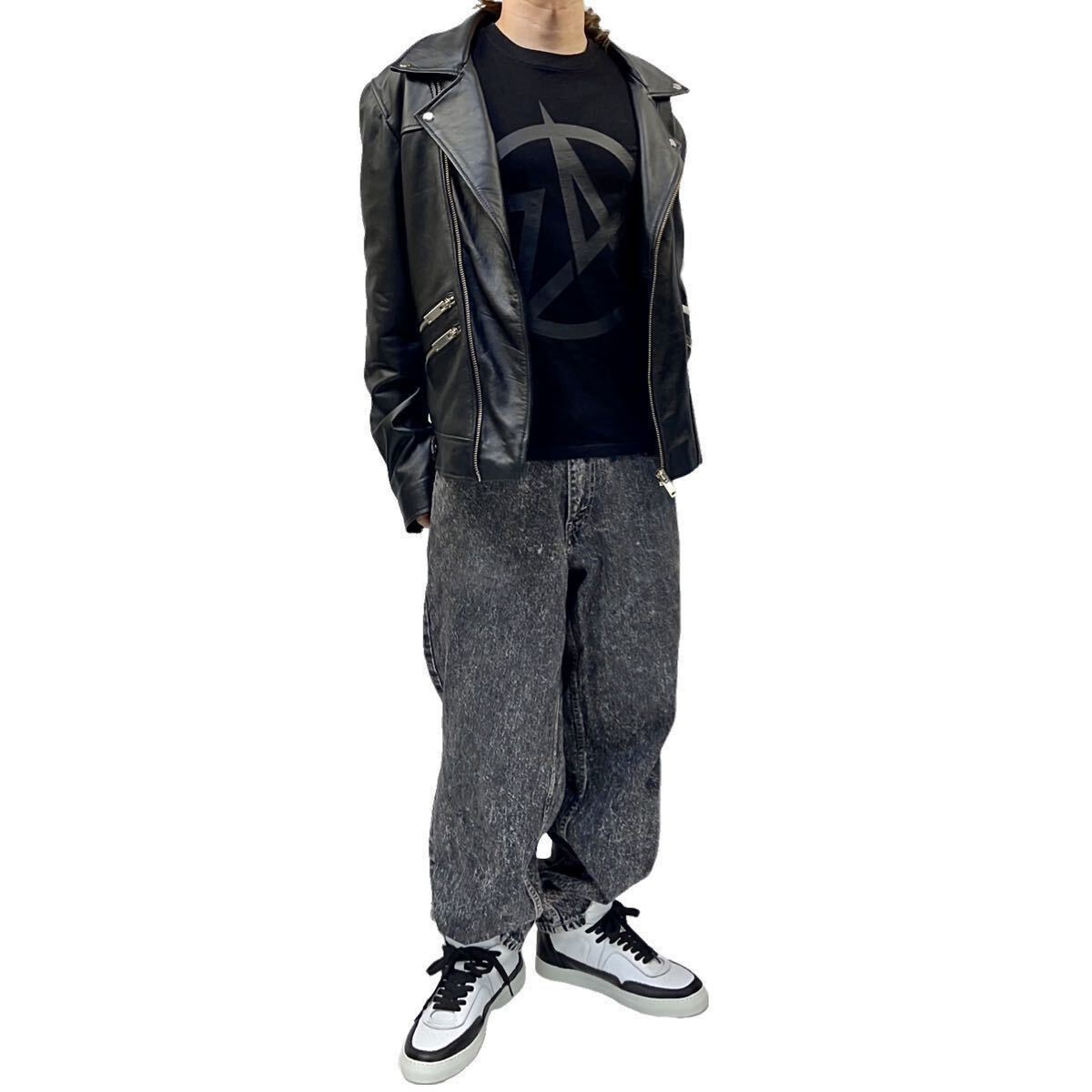 中古 24KARATS 24カラッツ 星 スター ロゴ Tシャツ EXILE 中古 24KARATS 24カラッツ 星 スター ロゴ Tシャツ EXILE