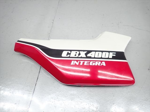 β240228-3 ホンダ CBX400F NC07 Ⅰ型 (S57年式) 絶版！希少！ 純正 サイドカバー 右 傷・破損有り！_画像1