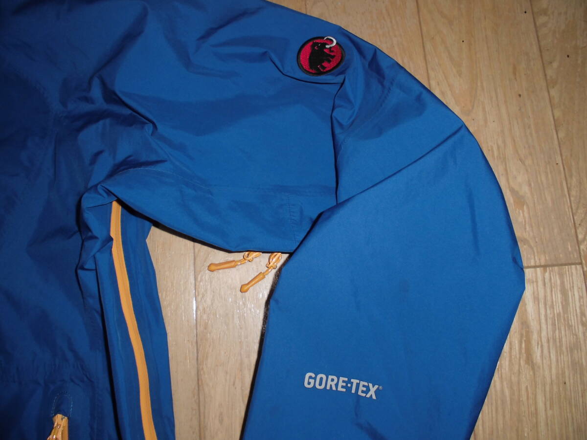 良品★MAMMUT マムート 防風/防水 GORE-TEX HELIOS ゴアテックス ヘリオス マウンテンパーカー フーディ ジャケット L (アジアサイズ)_画像5