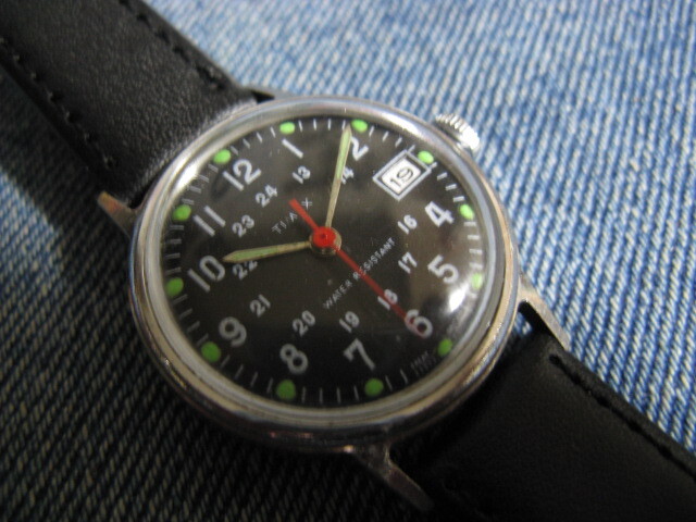 1972年製 TIMEX タイメックス MADE IN GREAT BRITAIN ブラックダイヤル ミリタリー ブリティッシュウォッチ 英国手巻腕時計 稼働品_画像5