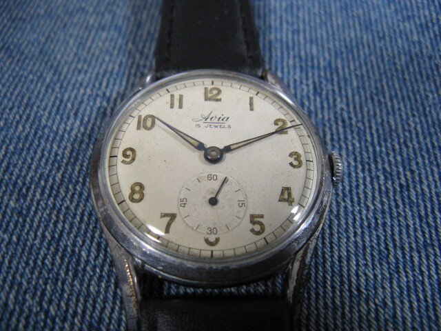 1950年代 AVIA ミリタリー スイス製アンティーク手巻腕時計 稼働品 注油済みの画像2