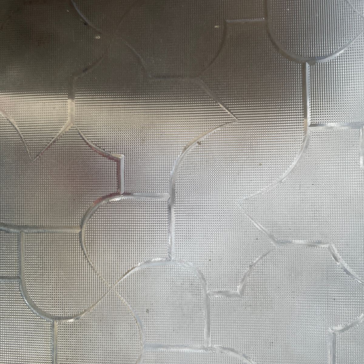 中古ガラス板　二ミリ　型ガラス　昭和レトロ　からたち模様　廃盤品_画像3