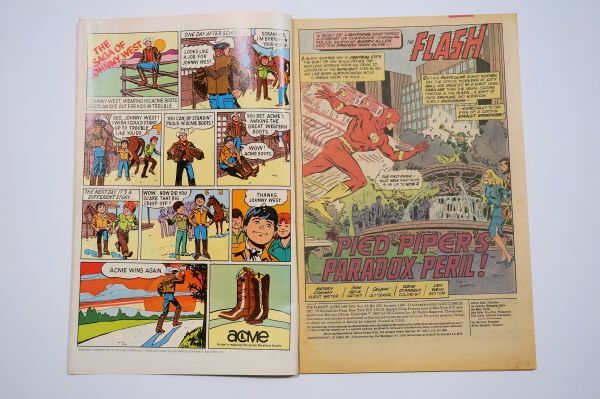 * ultra rare The Flash #293 1981 year 1 month that time thing DC Comics flash American Comics Vintage comics English version foreign book *