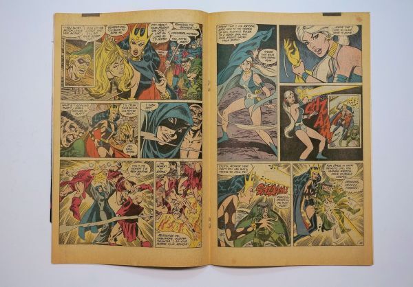 * очень редкий Justice League Of America #214 1983 год 5 месяц подлинная вещь DC Comics Justy s* Lee g American Comics Vintage комикс английская версия иностранная книга 