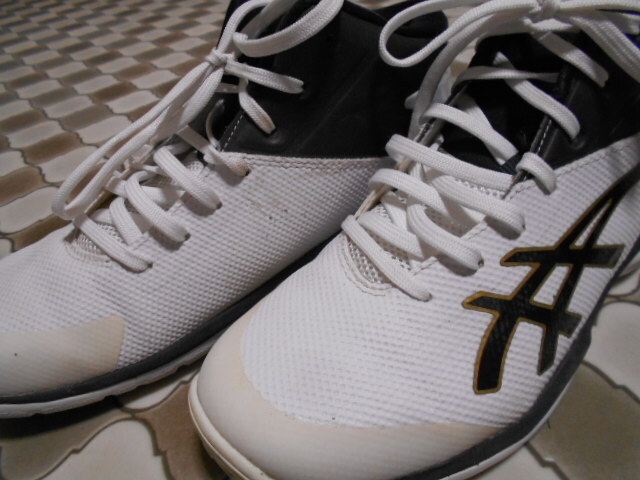 ASICS アシックス バスケットボールシューズ バッシュ ハイカットスニーカー 白黒濃紺23.5㎝ TBF140の画像1