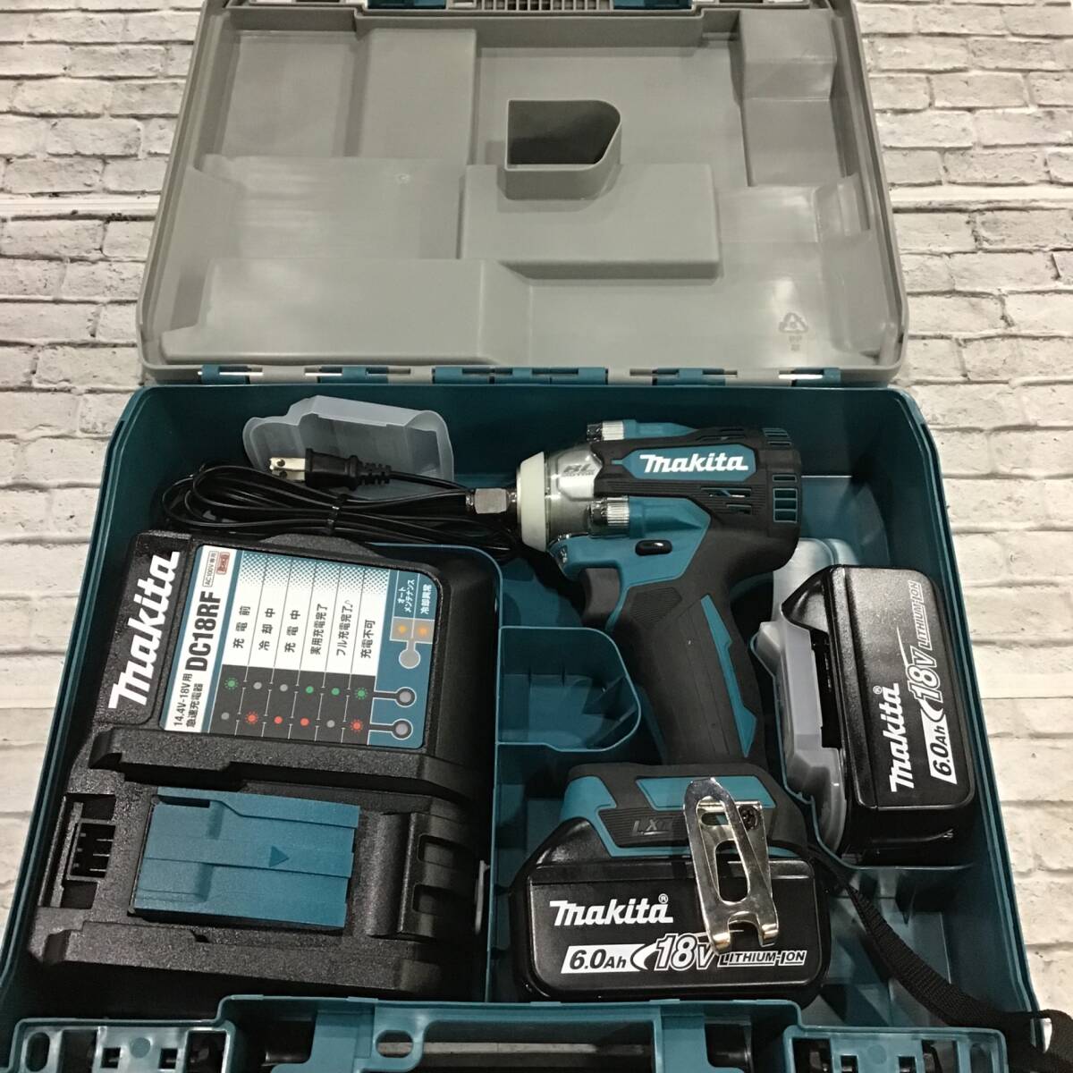 【美品】★マキタ(makita) コードレスインパクトレンチ TW300DRGX