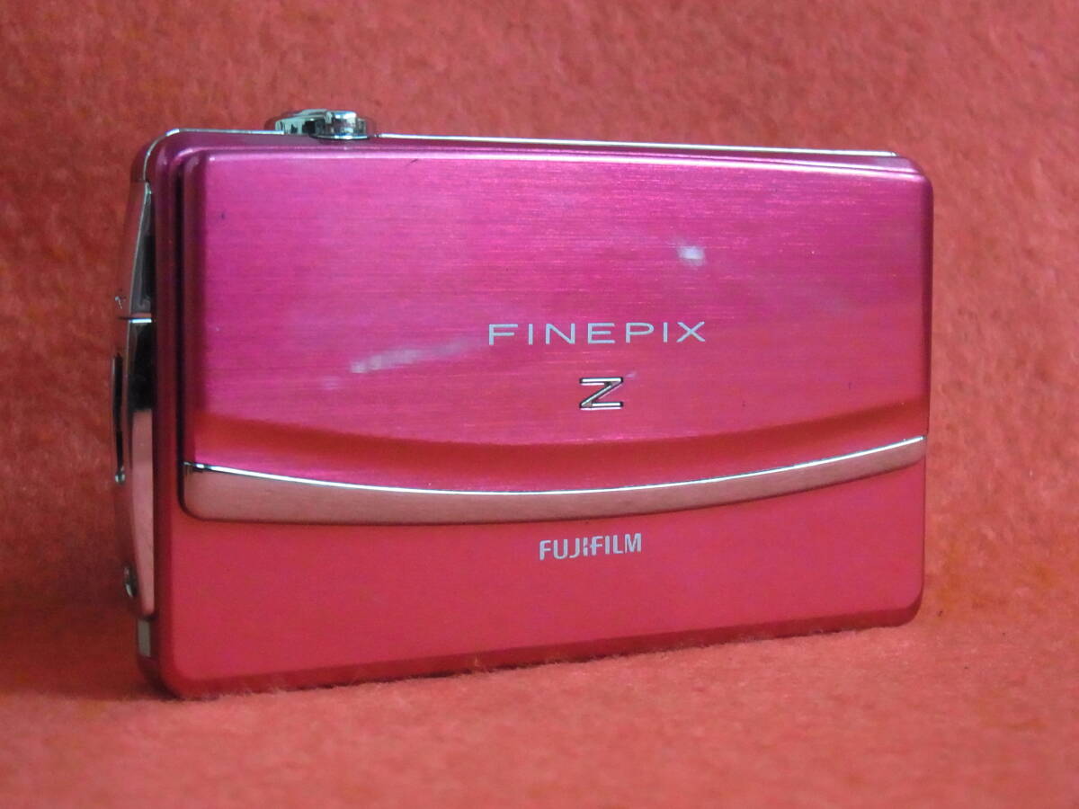 K61/デジタルカメラ 通電確認済み FUJIFILM FINEPIX Z90 フジフイルム 他多数出品中_画像1