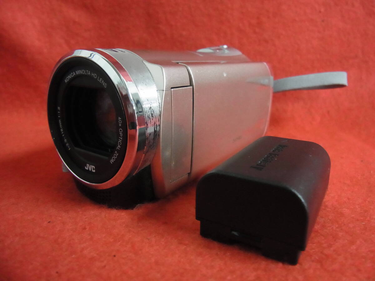 K112/デジタルビデオカメラ 通電確認済み JVC GZ-E600-N JVCケンウッド 他多数出品中_画像1