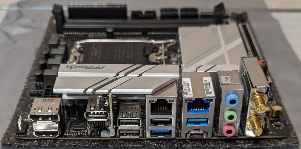 ASRock マザーボード H670M-ITX/ax WiFi Intel 最新BIOS 第12～14世代 CPU LGA1700 DDR4 Mini-ITX_画像3