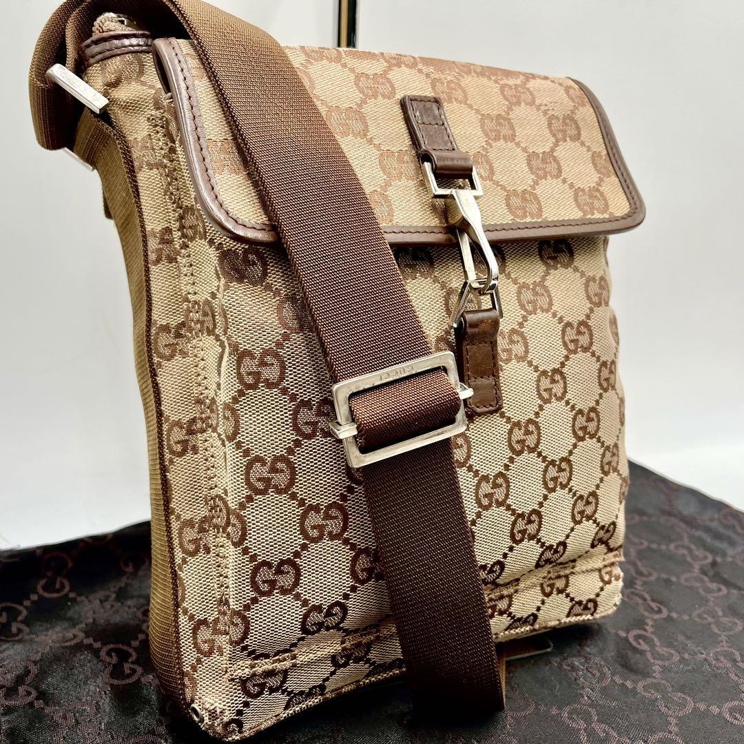 希少 ●グッチ GUCCI ショルダーバッグ サコッシュ ジャッキー フラップ GGキャンバス クロスボディ 斜め掛け メンズ レディース ブラウンの画像1