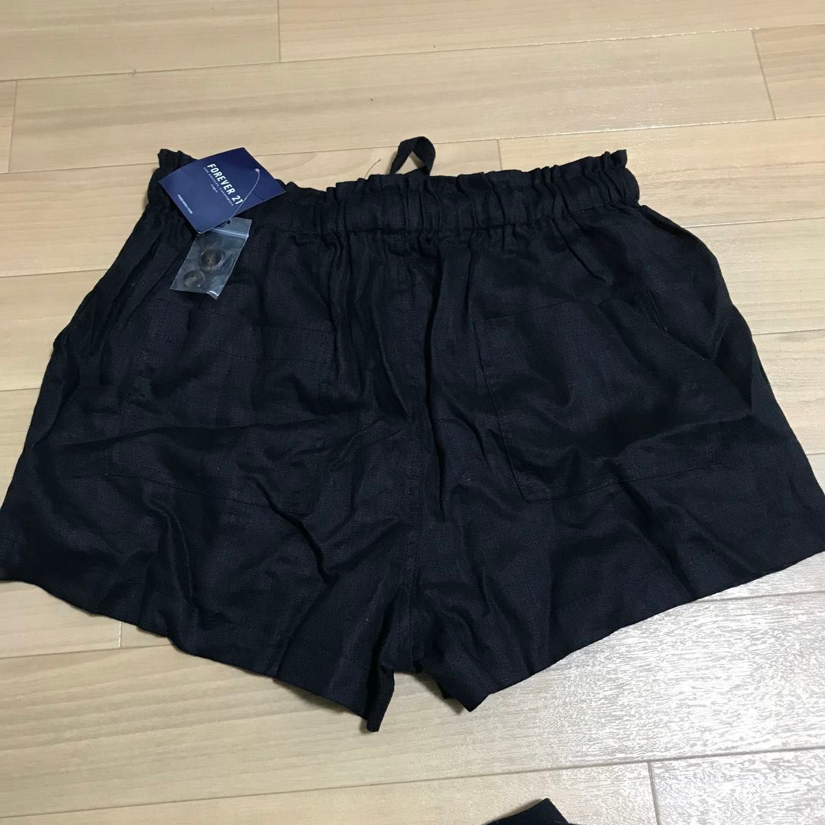 FOREVER21 フォーエバー21 黒ショートパンツ　Lサイズ　新品未使用