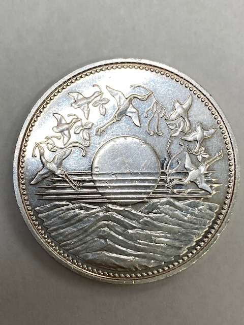 天皇陛下御即位60年記念硬貨 1万円銀貨(5枚) 5万円分 旧貨幣 天皇陛下御即位60年記念硬貨 1万円銀貨(5枚) 5万円分 旧貨幣