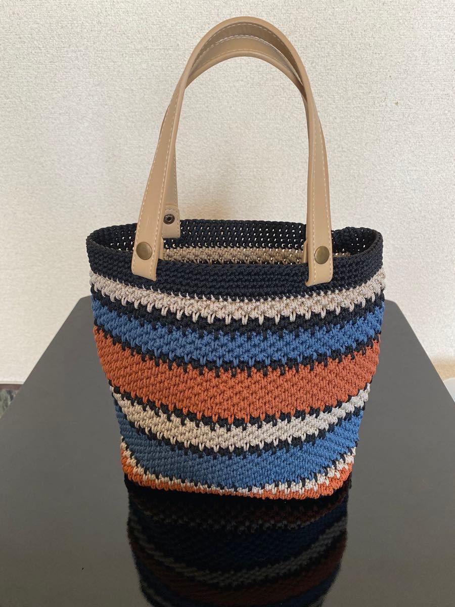 手編みのバッグ バッグ