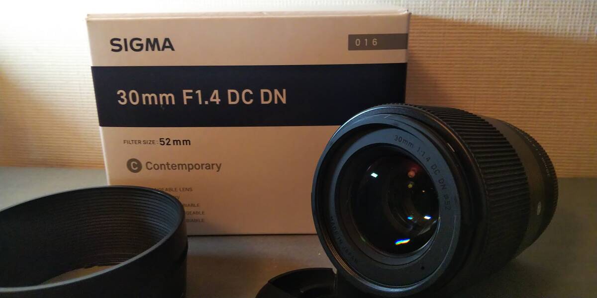 Sigma シグマ　30mm F1.4 DC DN SONY eマウント_画像2